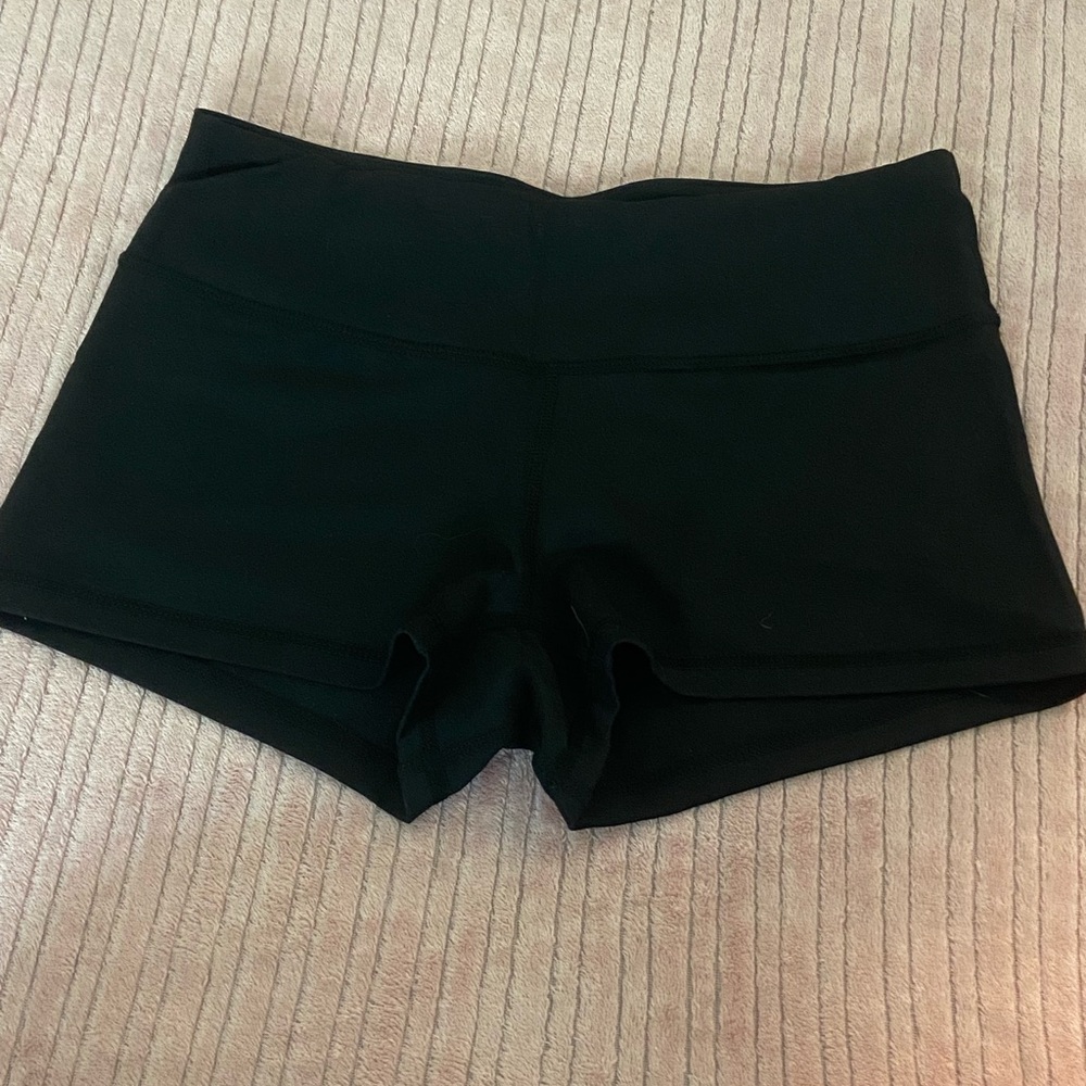 Black lululemon shorties